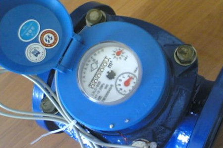 一種密封性好、不易滲水的光電直讀遠(yuǎn)傳水表
