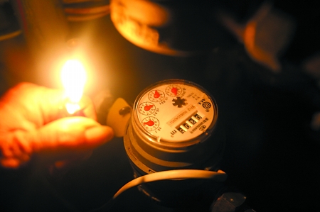 1個(gè)月居然用水67噸　這智能水表怎么了？
